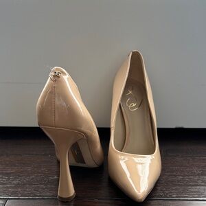 Sam Edelman Nude Faux Patent Leather Heels Size 8